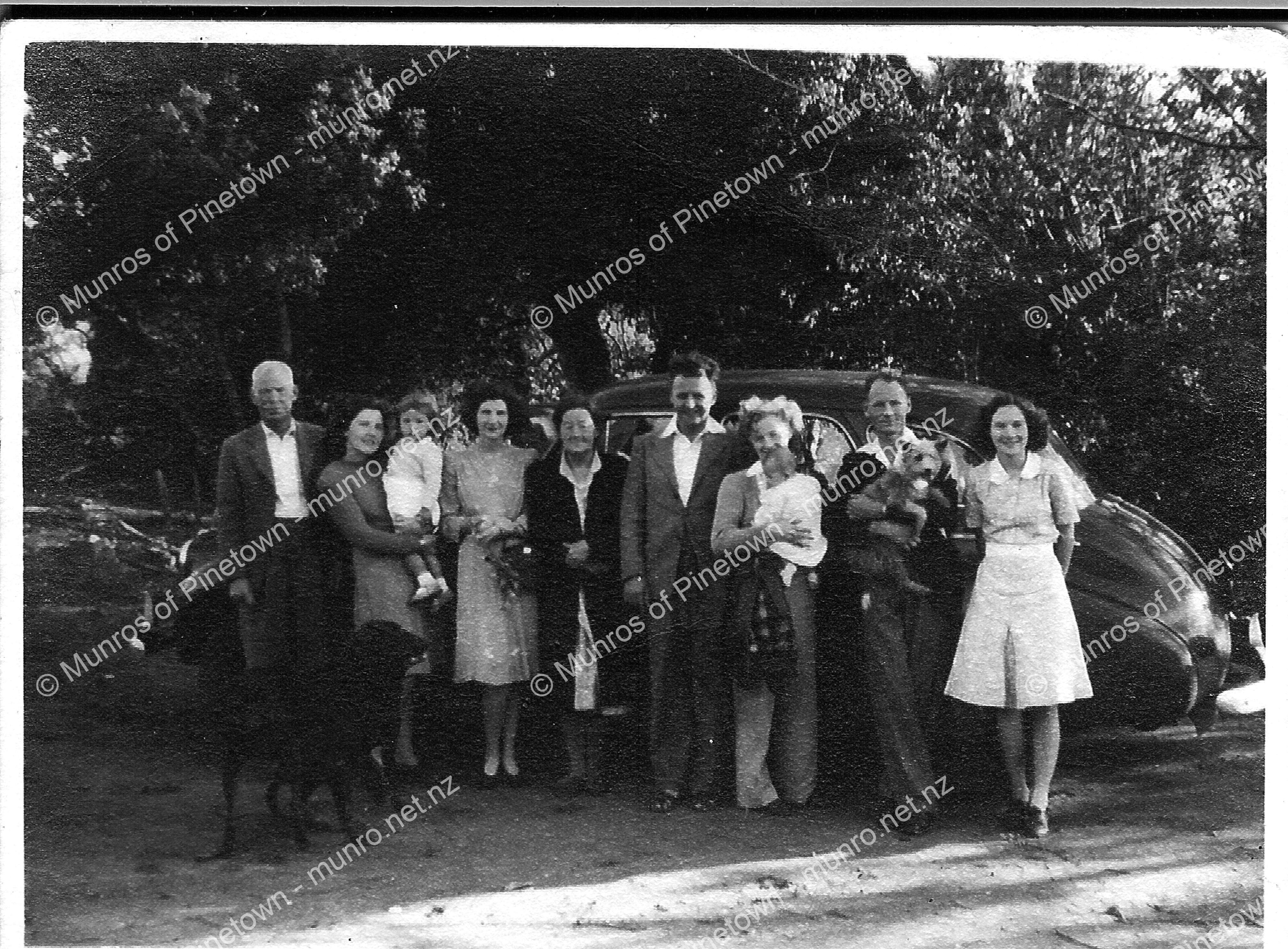 Munro and Low family at Preston
